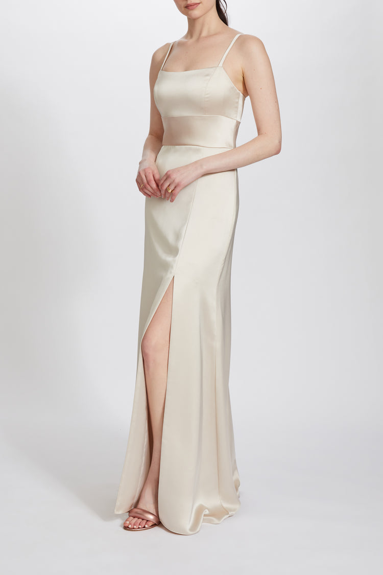 Tova, dress from Collection Bridesmaids by Amsale, Fabric: fluid-satin