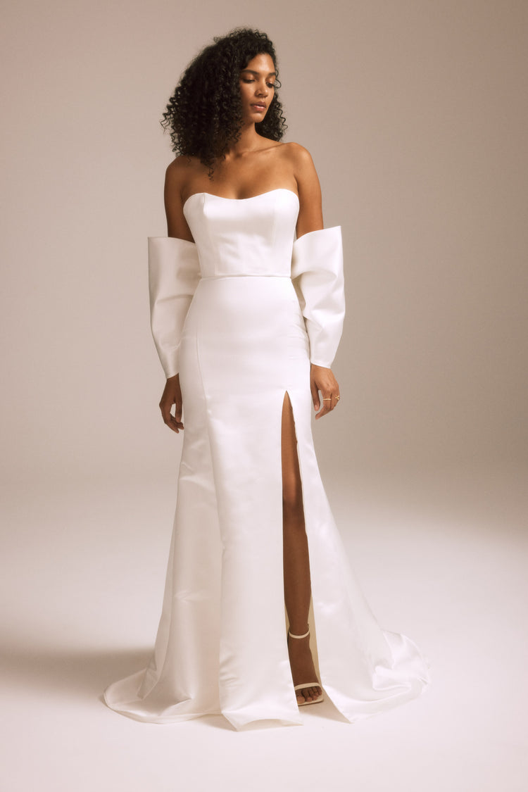 Rosalind, dress from Collection Bridal by Nouvelle Amsale, Fabric: satin