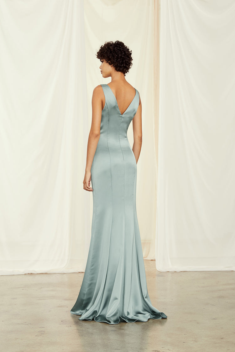 Leif, dress from Collection Bridesmaids by Amsale, Fabric: fluid-satin
