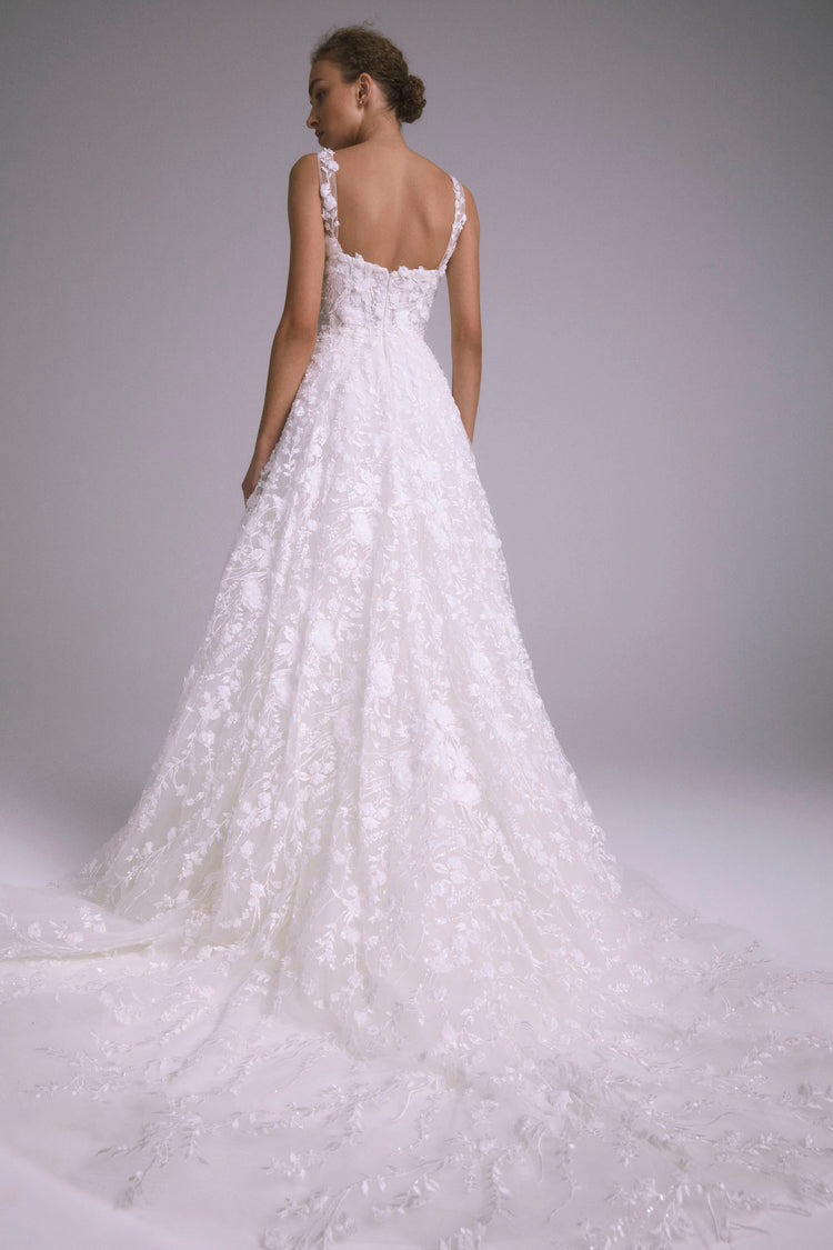 Yuna, dress from Collection Bridal by Amsale, Fabric: faille