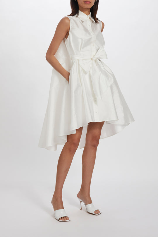 LW227, $895, dress from Collection Amsale, Fabric: taffeta