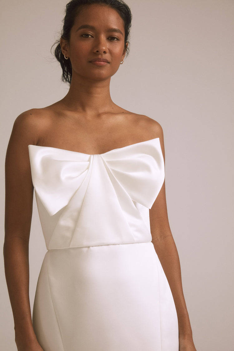 Gabrielle, dress from Collection Bridal by Nouvelle Amsale, Fabric: duchess-satin