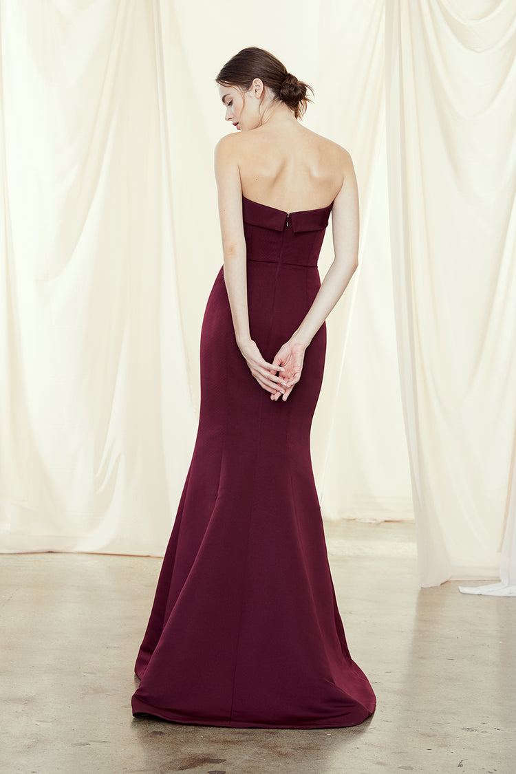 Jaylin, dress from Collection Bridesmaids by Amsale, Fabric: faille