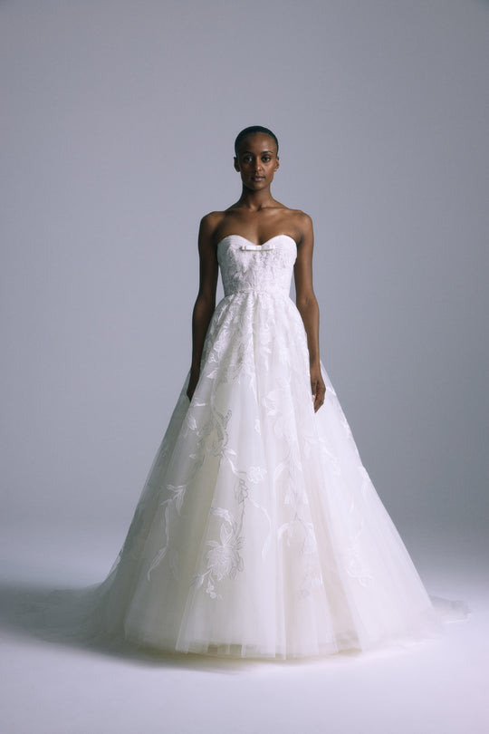 AMSALE Tagged "tulle" Amsale AMSALE Tagged "tulle" Amsale