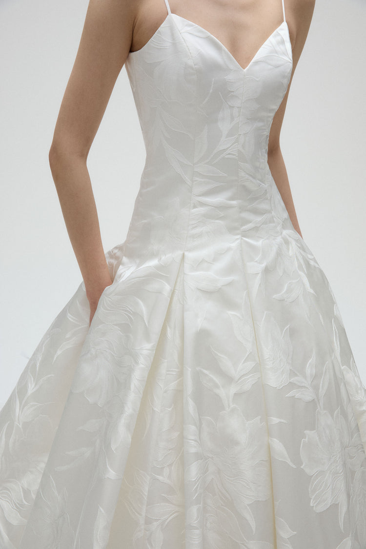 Petal, dress from Collection Bridal by Amsale, Fabric: duchess-satin