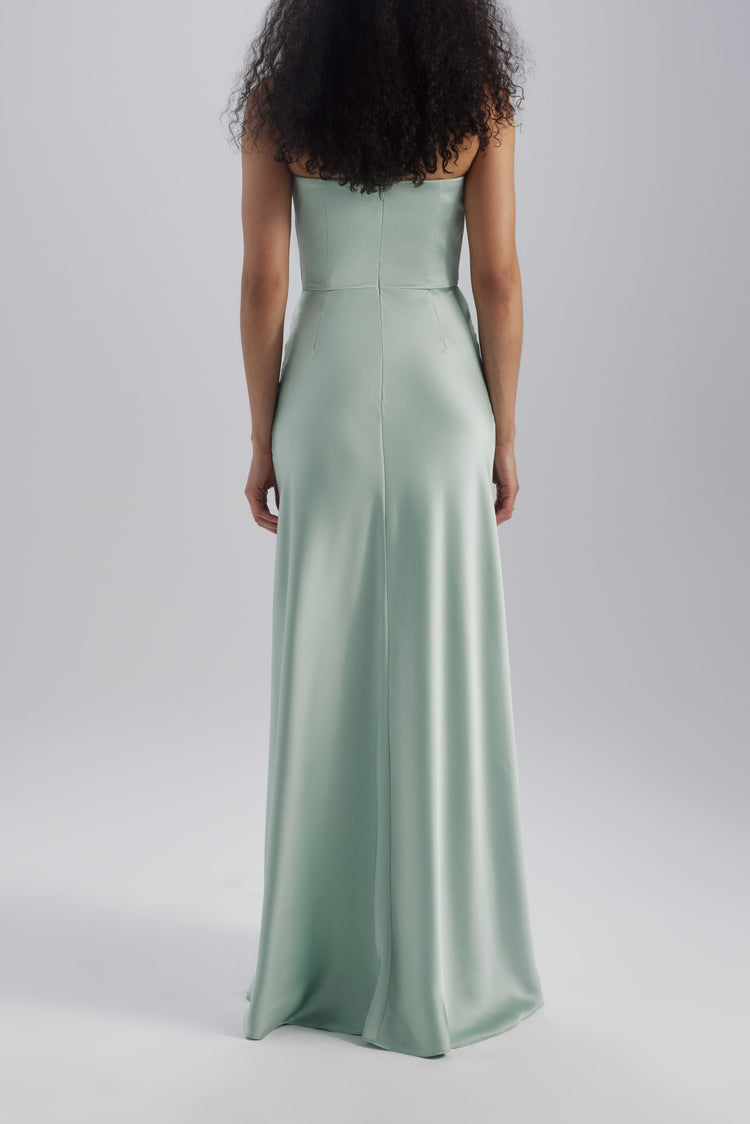 Aretha, dress from Collection Bridesmaids by Amsale, Fabric: fluid-satin