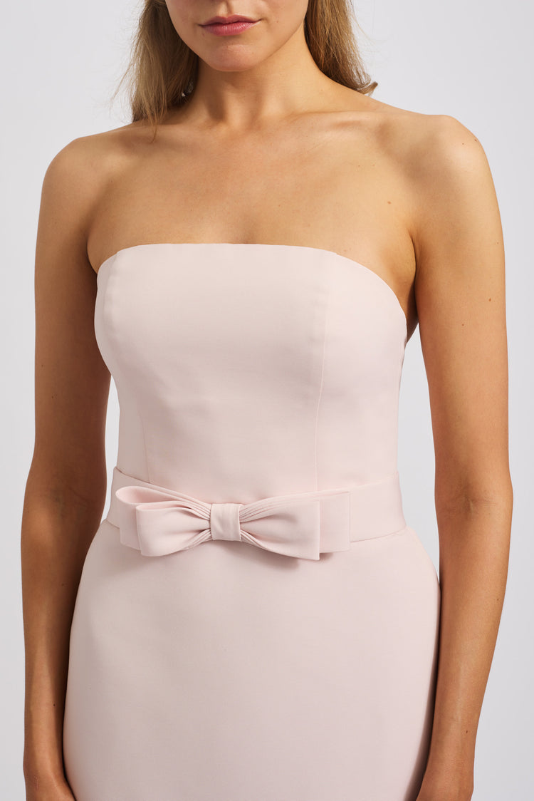 Callista, dress from Collection Bridesmaids by Amsale, Fabric: faille