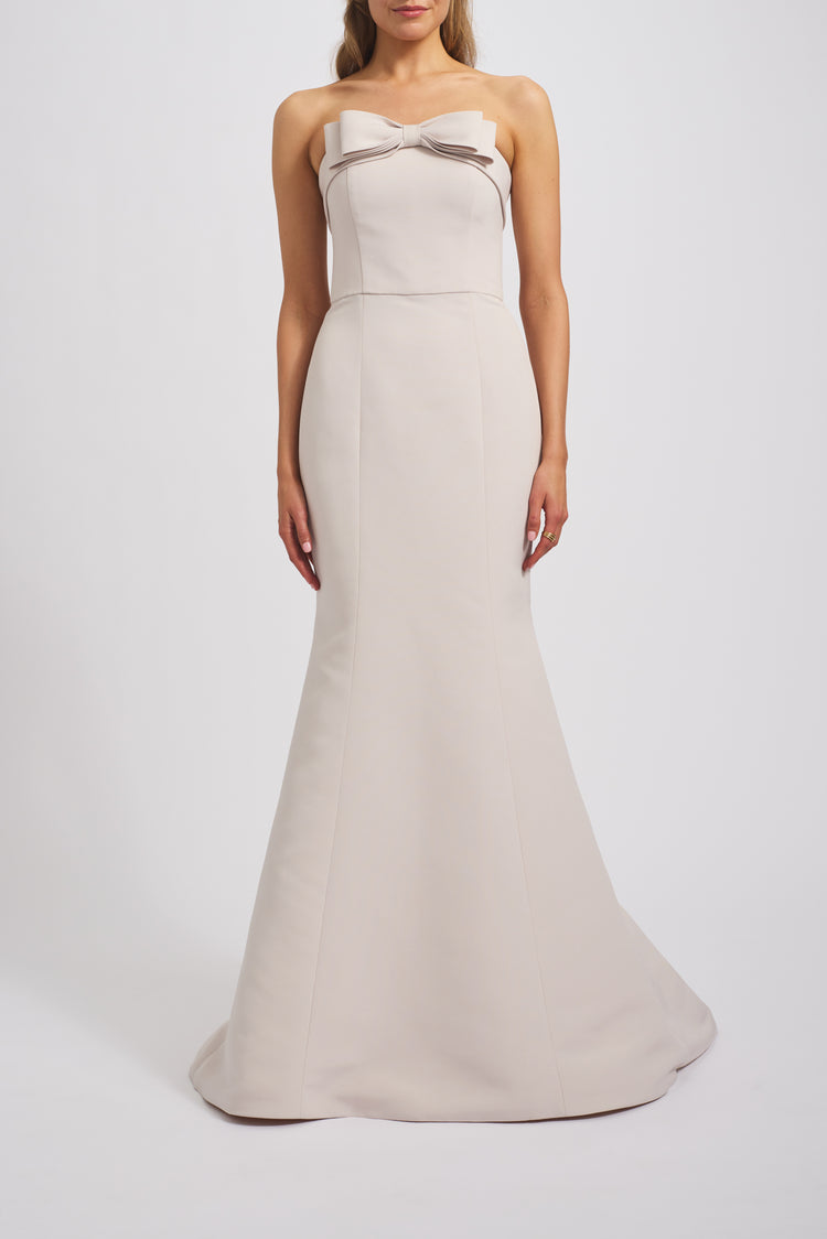 Delphine, dress from Collection Bridesmaids by Amsale, Fabric: faille