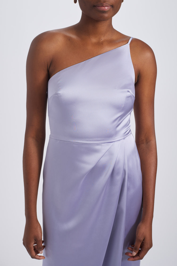 Finn, dress from Collection Bridesmaids by Amsale, Fabric: fluid-satin