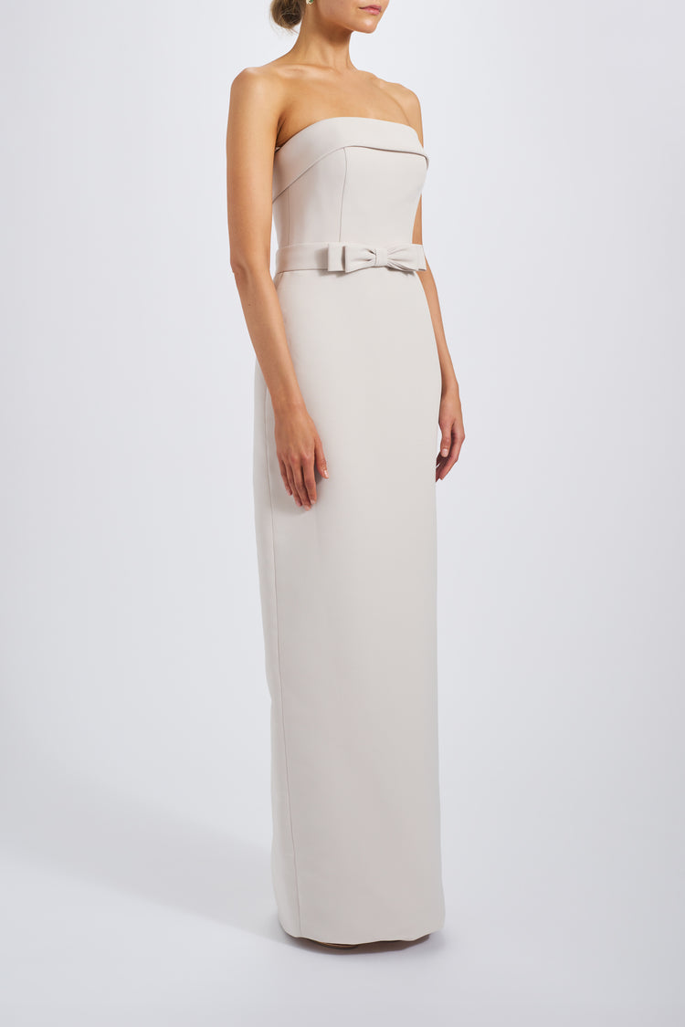 Greer, dress from Collection Bridesmaids by Amsale, Fabric: faille