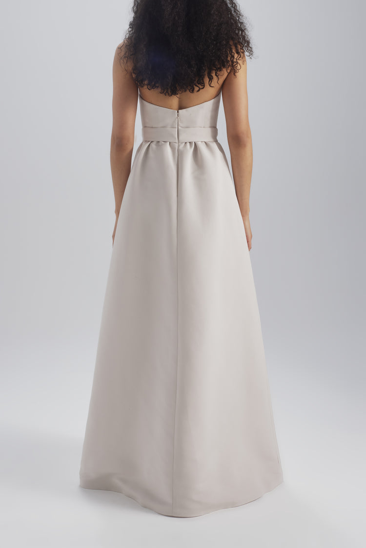 Kiki, dress from Collection Bridesmaids by Amsale, Fabric: faille