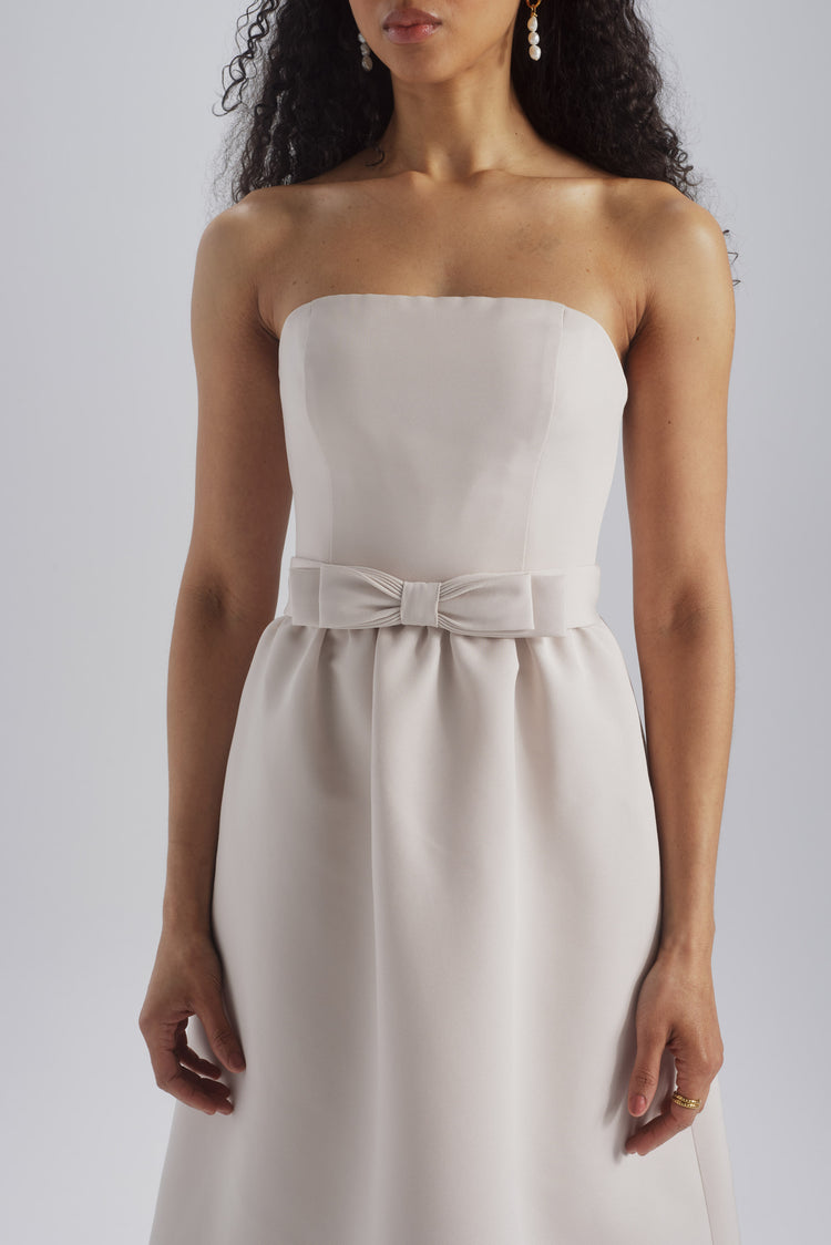 Kiki, dress from Collection Bridesmaids by Amsale, Fabric: faille