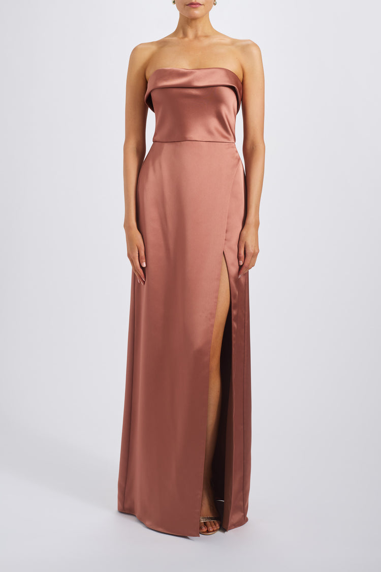 Lior, dress from Collection Bridesmaids by Amsale, Fabric: fluid-satin