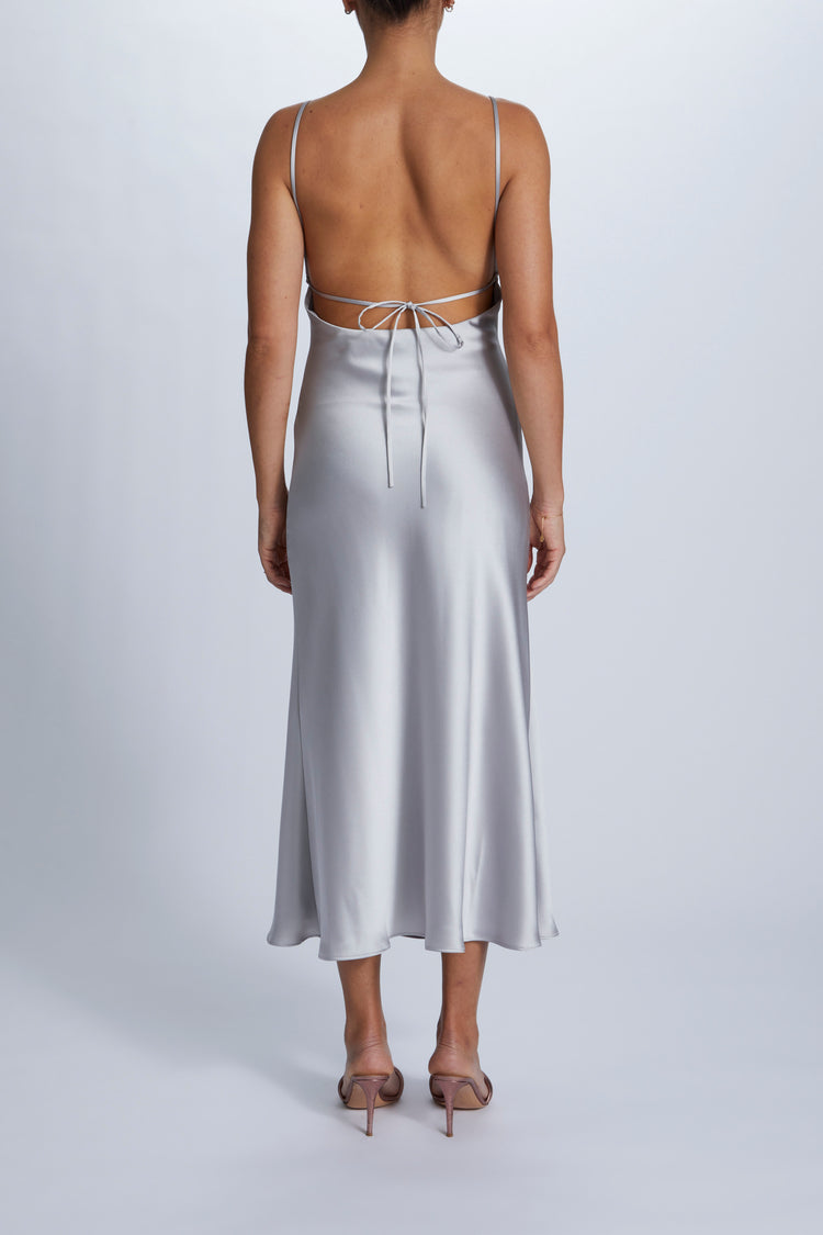 Maren, dress from Collection Bridesmaids by Amsale, Fabric: fluid-satin