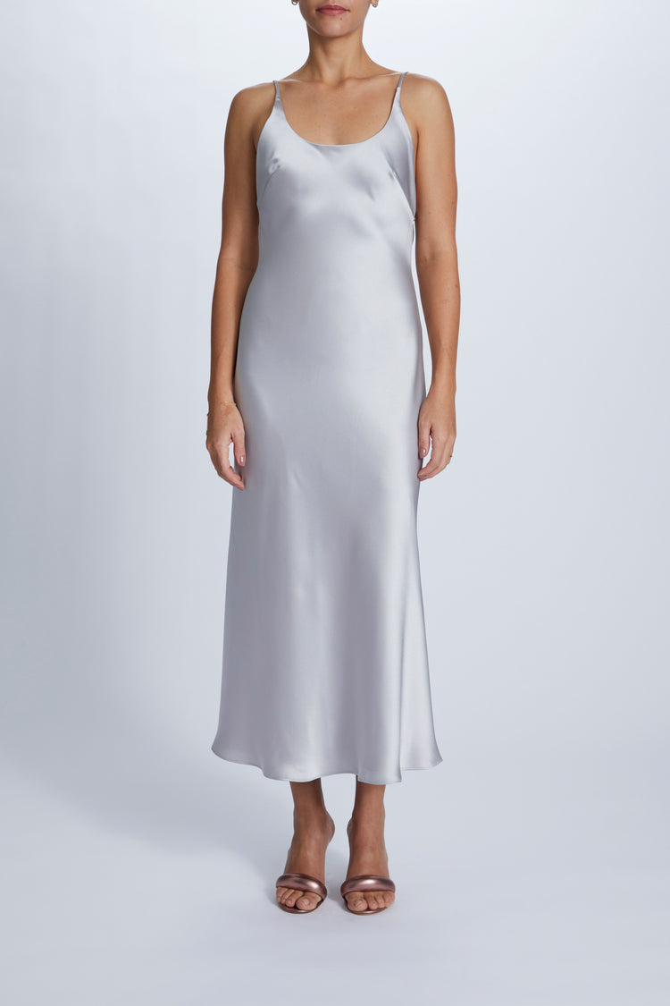 Maren, dress from Collection Bridesmaids by Amsale, Fabric: fluid-satin