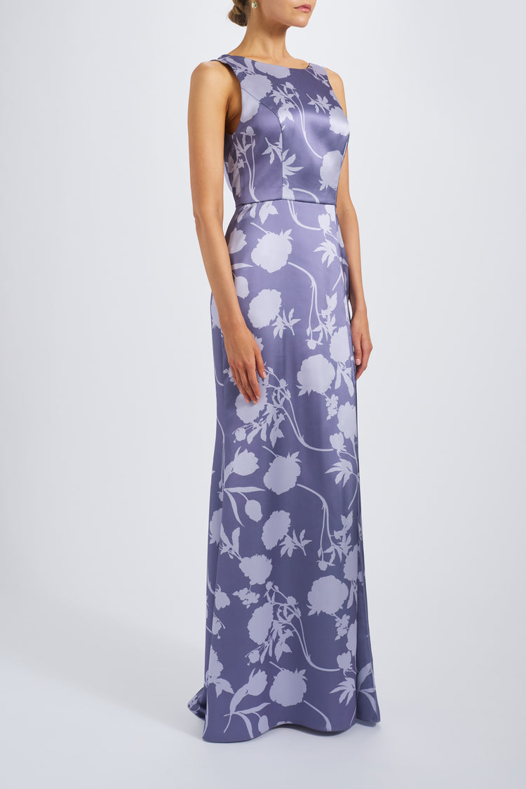 True, dress from Collection Bridesmaids by Amsale, Fabric: print-fluid-satin