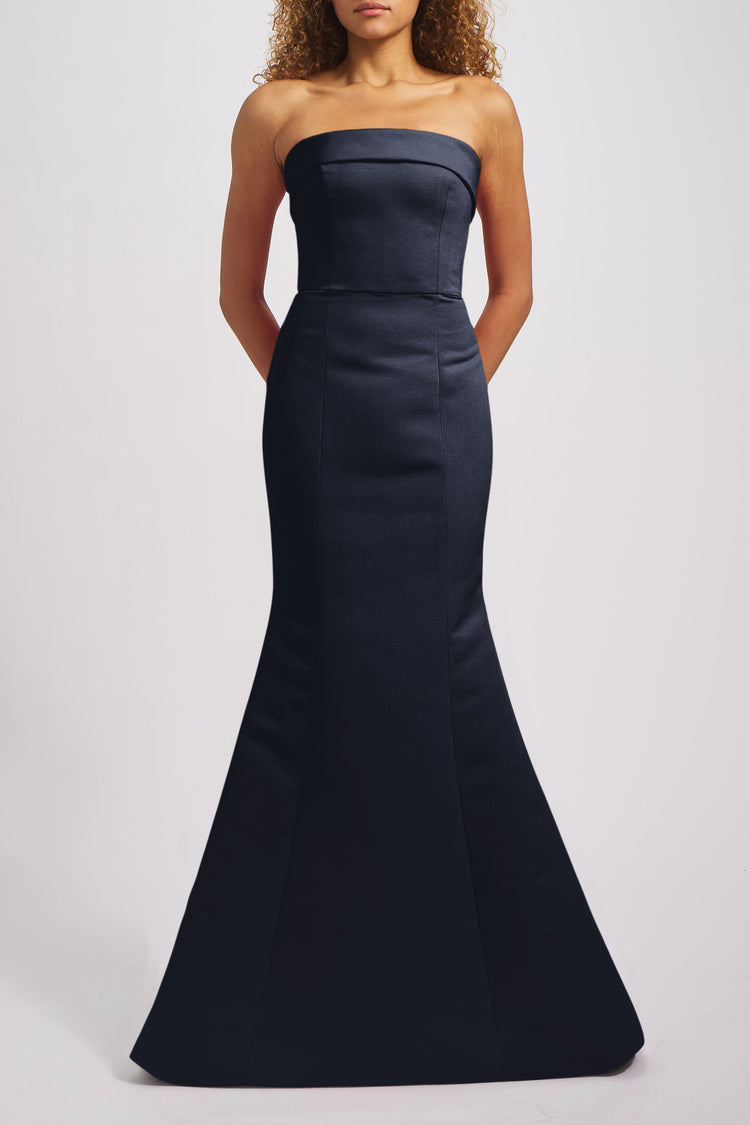 Jaylin, dress from Collection Bridesmaids by Amsale, Fabric: faille