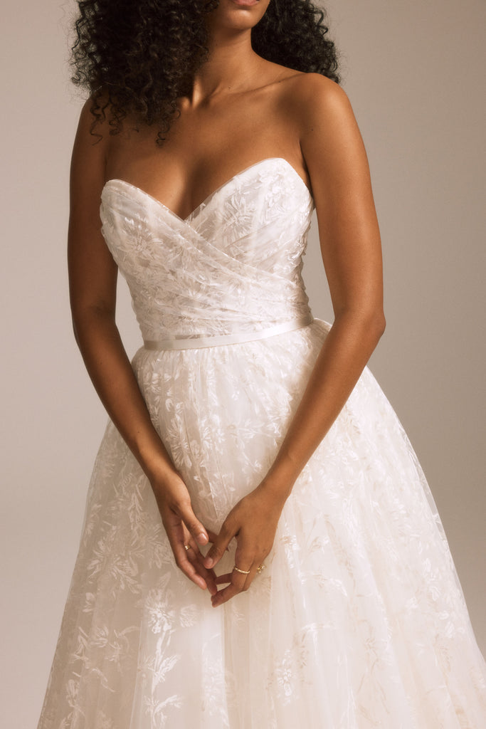 Product Agatha Image