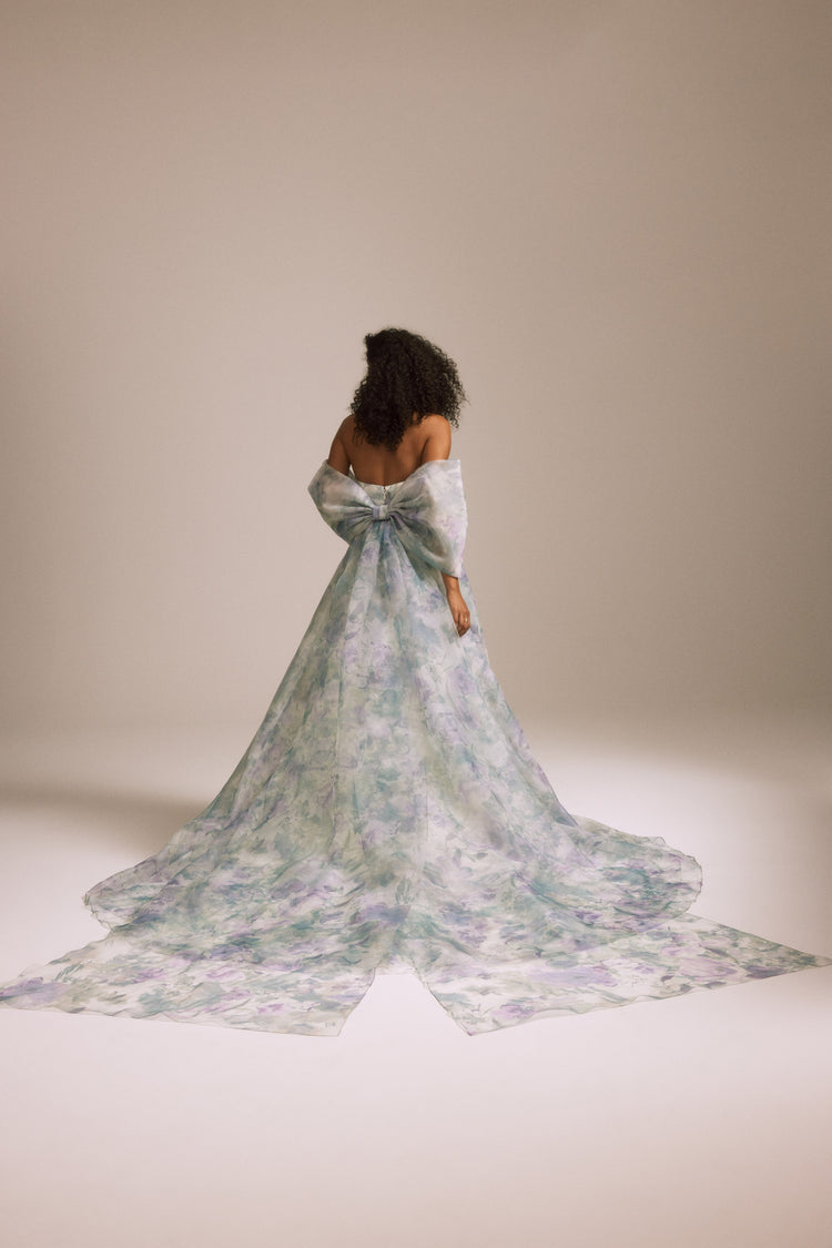 Image number 7: Enid, back view