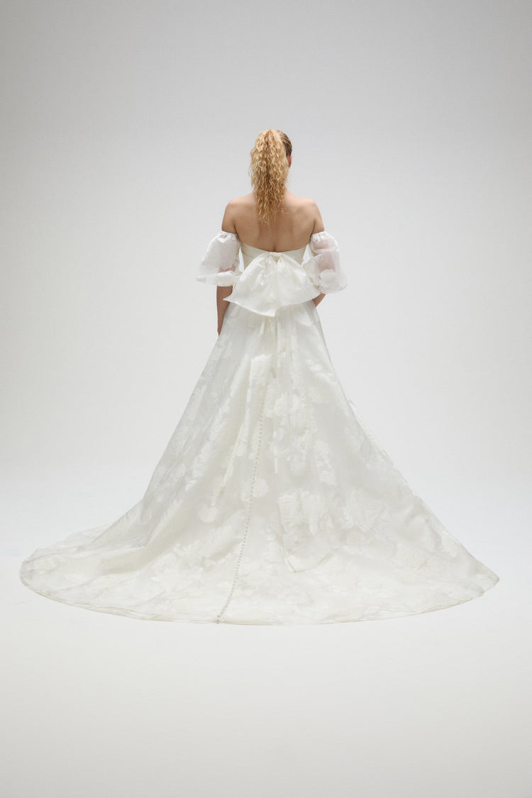 Image number 3: Marcelina, back view