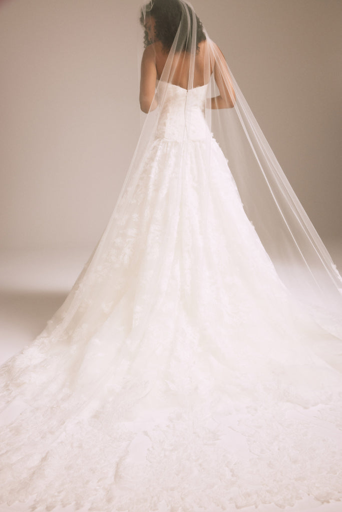 Product 3D Floral Embroidered Veil Image