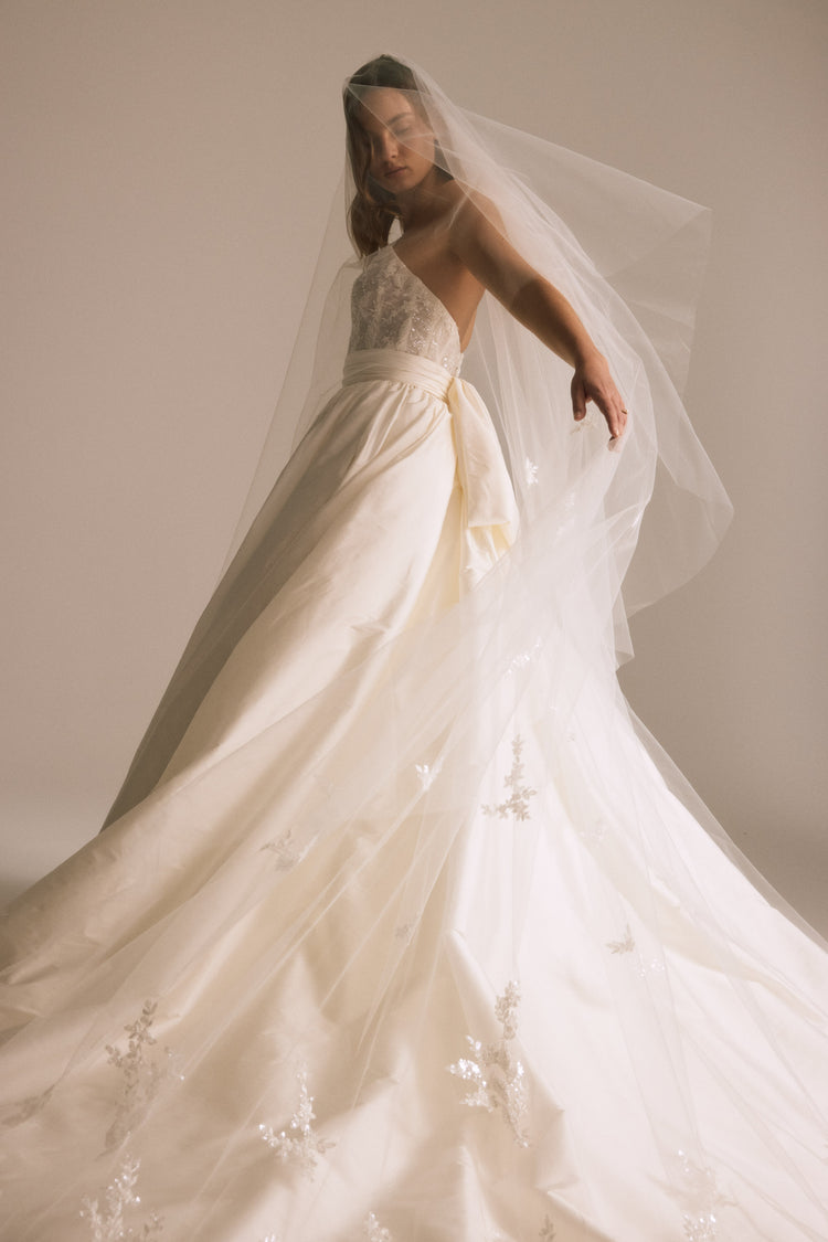 Image number 1: Pepper Veil, detail view