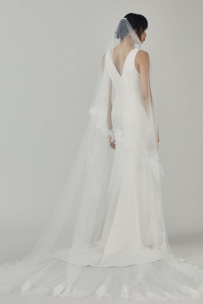 Product Butterfly Veil with Ivy Lace Image