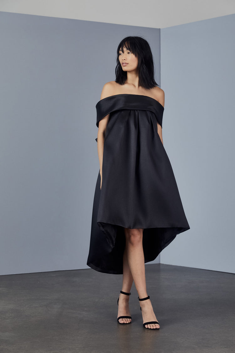 Image number 1: P370M - Bow back trapeze dress - Champagne, front view