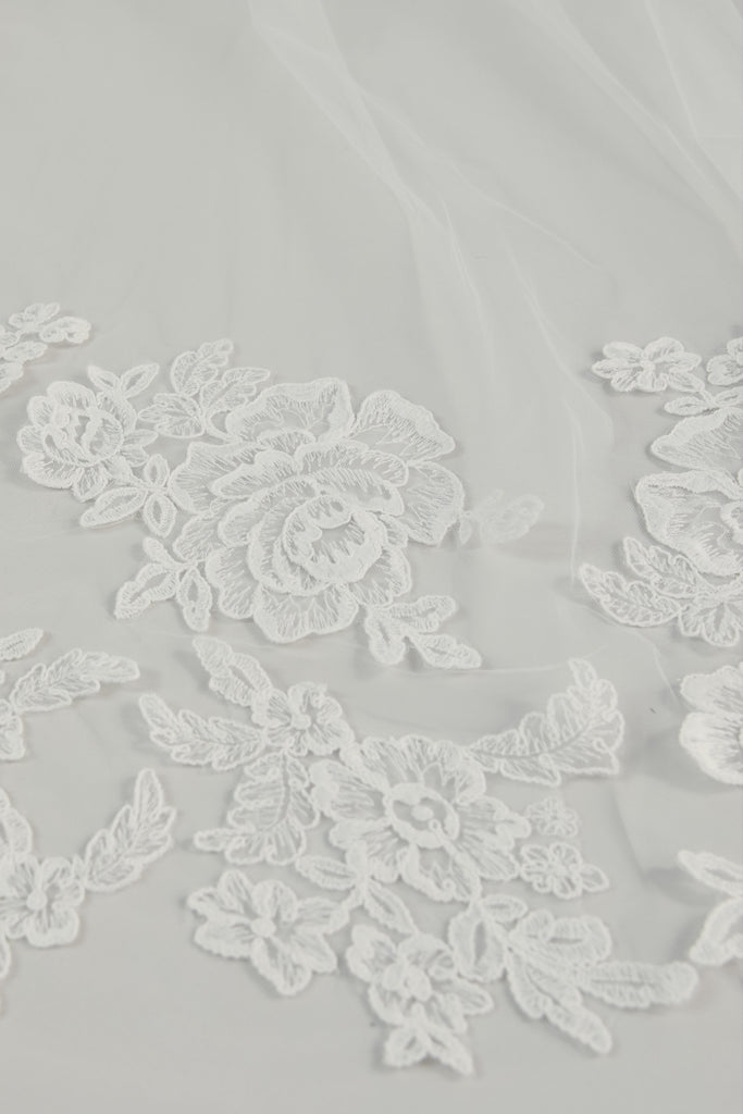 Product R293U - Cathedral length veil with rose lace - Ivory Image