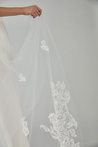 R292U - Cathedral length veil with Chantilly petals
