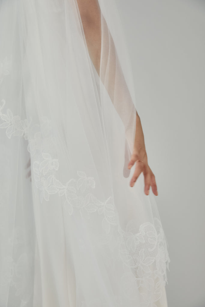 Product Butterfly Veil with Ivy Lace Image