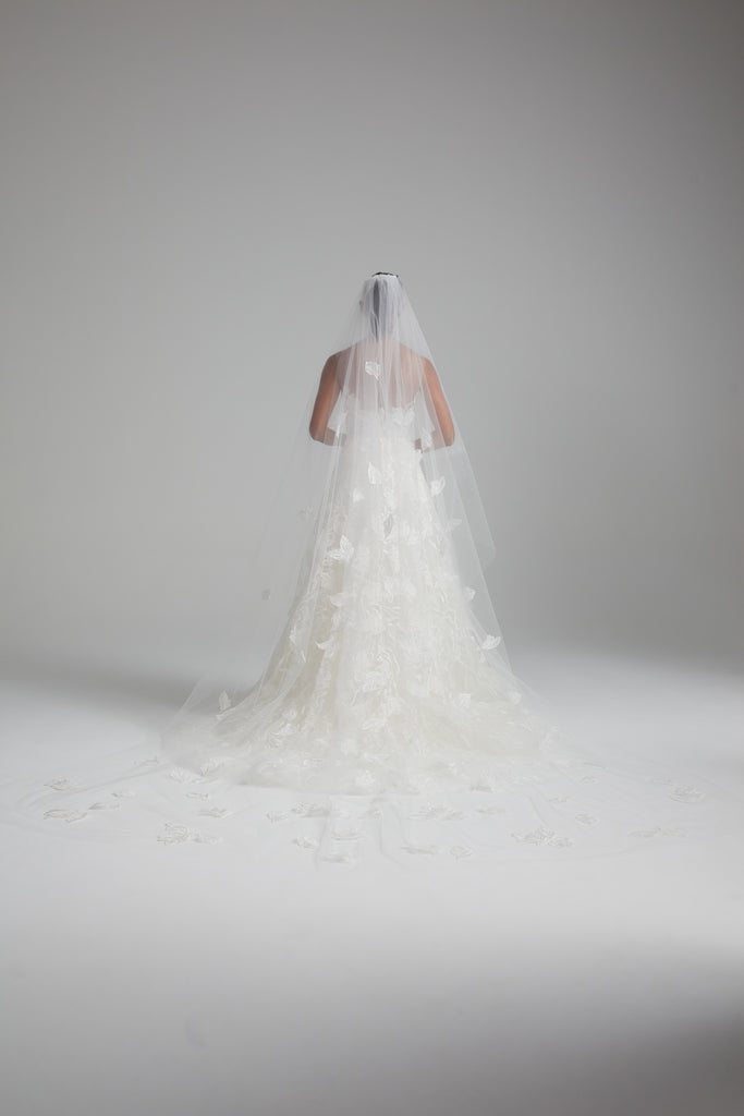 Product AVA845 - 3D leaf cathedral veil - Ivory Image