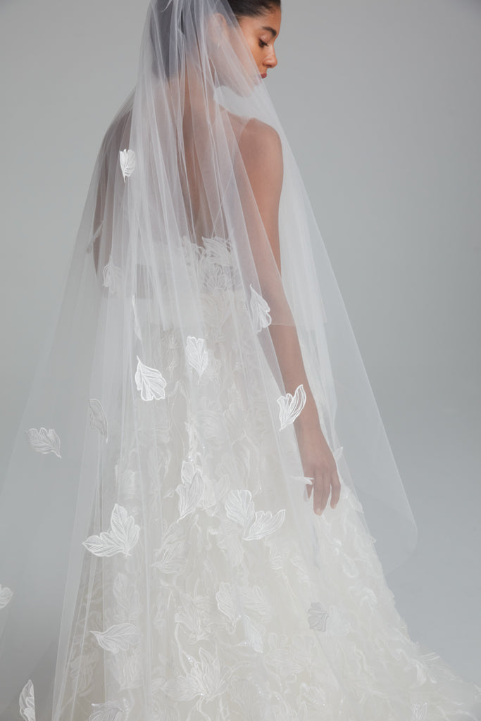 Product AVA845 - 3D leaf cathedral veil - Ivory Image