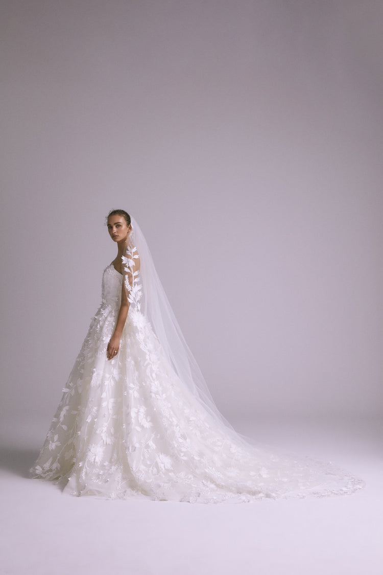 Olena, dress from Collection Bridal by Amsale, Fabric: gazar