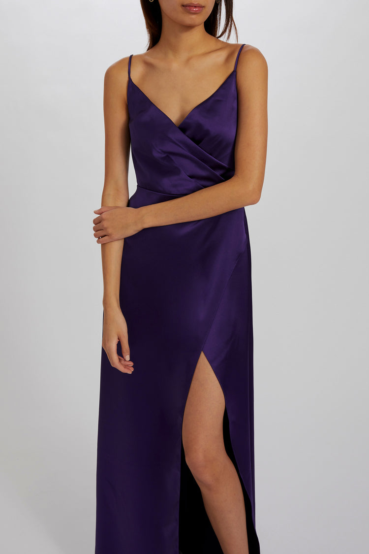 Image number 3: Kyle - Cayenne, front view