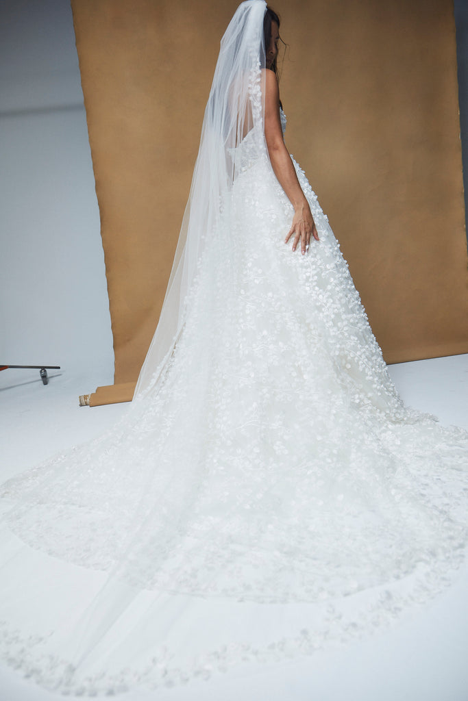 Product 3D Flower Bud Veil Image