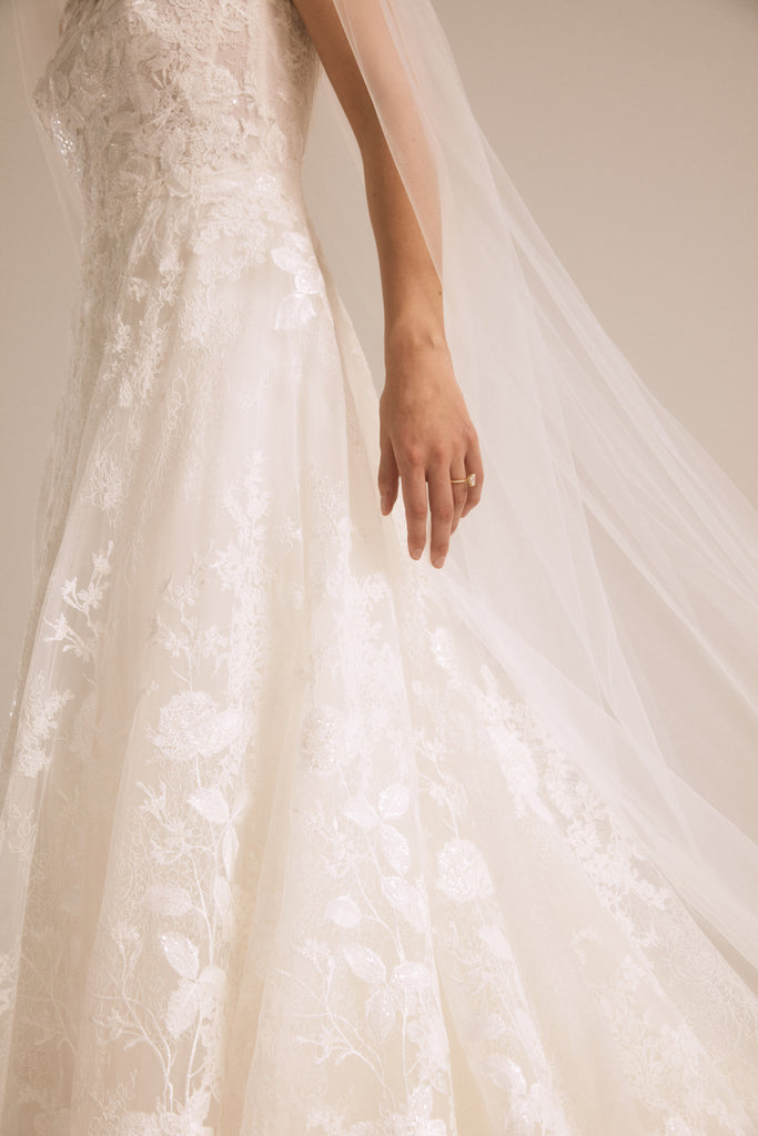 Product Lace Border Veil Image