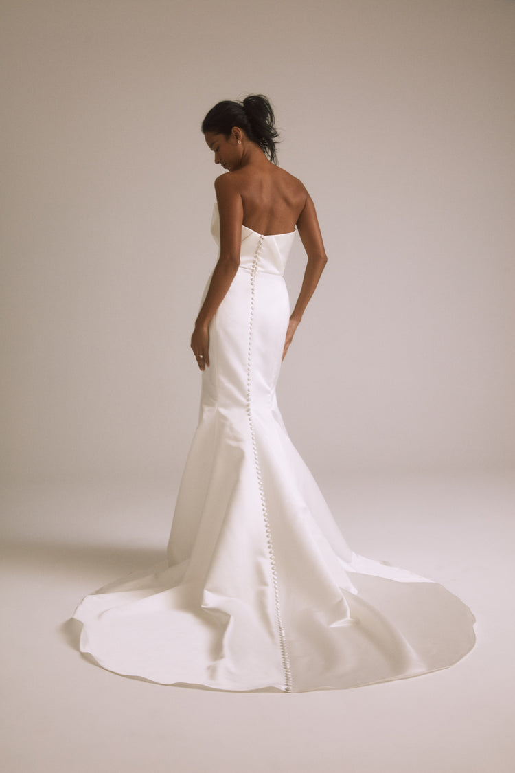 Gabrielle - Ivory, dress by color from Collection Bridal by Nouvelle Amsale
