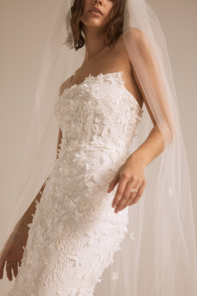 Product 3D Floral Embellished Veil Image