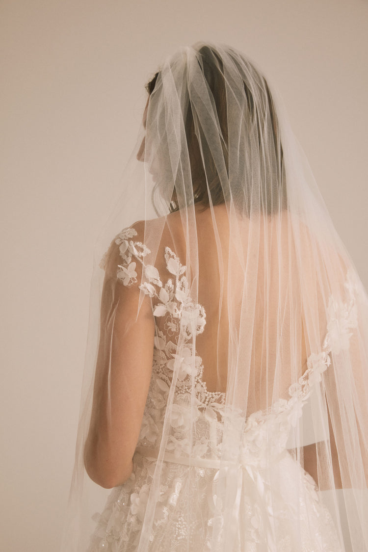 R408V - Floral Embellished Border Veil, accessory from Collection Accessories by Nouvelle Amsale
